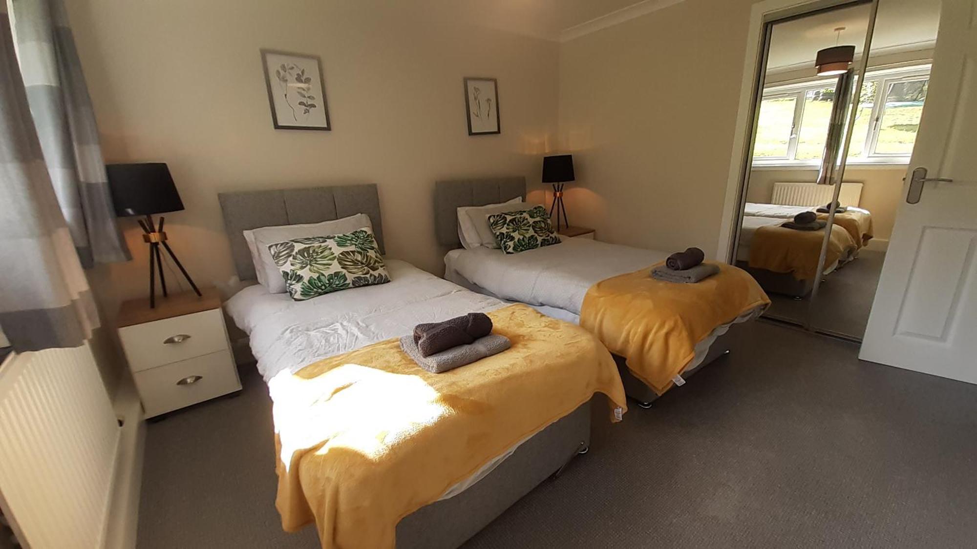 Carvetii - Clark House - Spacious Ground Floor Flat Rosyth Bagian luar foto
